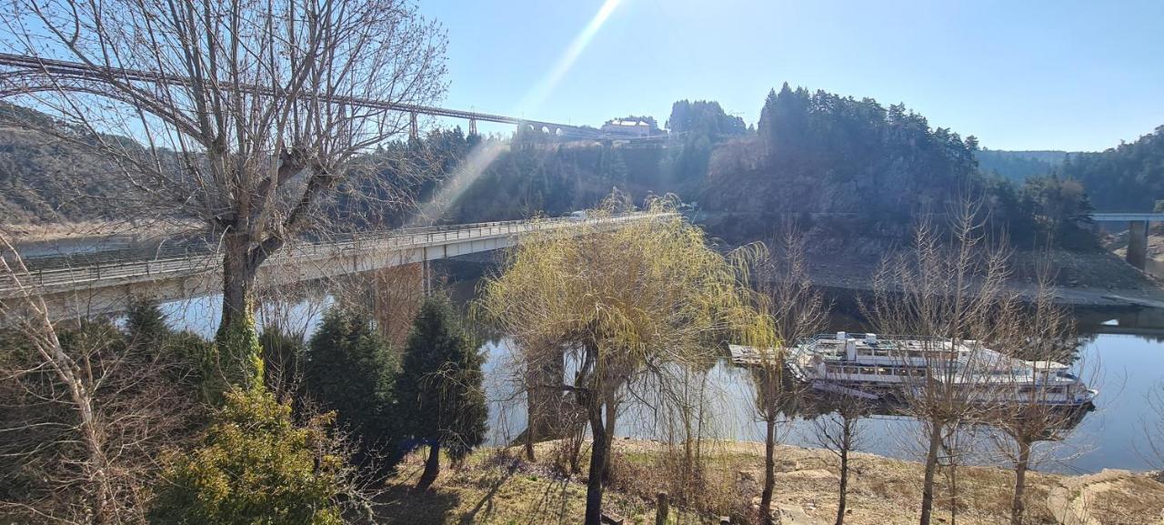 Garabit Hotel Anglards de Saint Flour Esterno foto