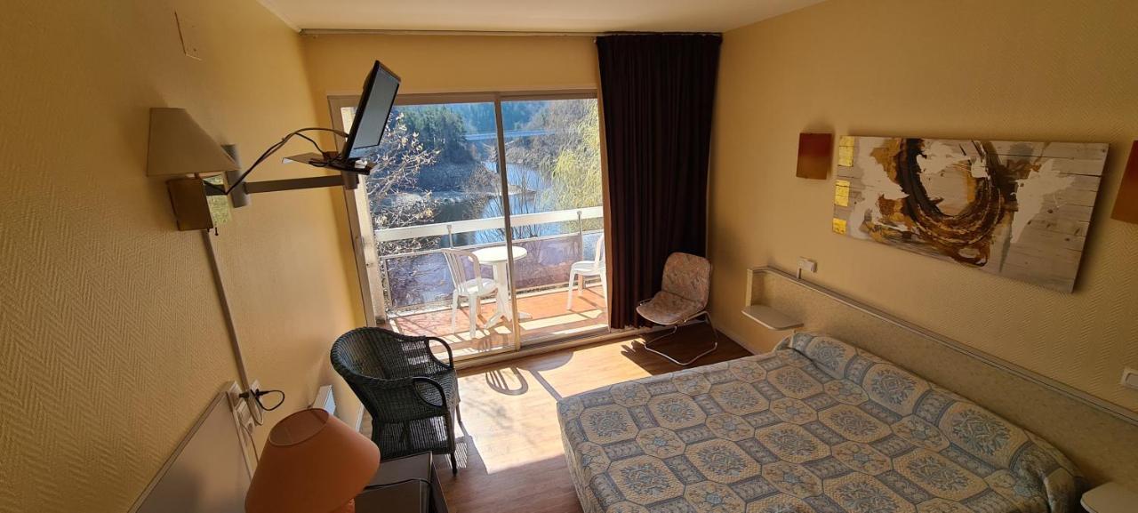 Garabit Hotel Anglards de Saint Flour Esterno foto