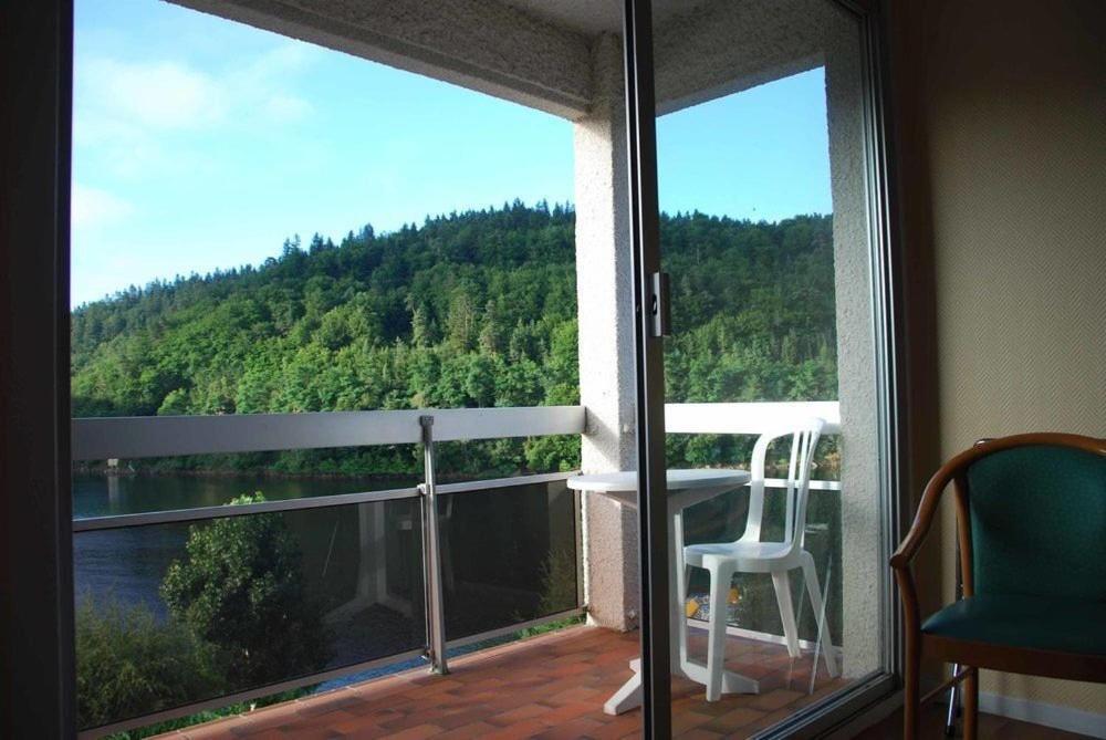 Garabit Hotel Anglards de Saint Flour Esterno foto