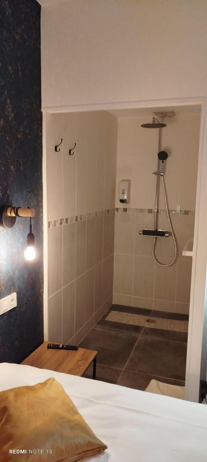 Garabit Hotel Anglards de Saint Flour Esterno foto