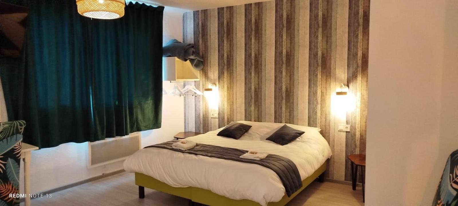 Garabit Hotel Anglards de Saint Flour Esterno foto