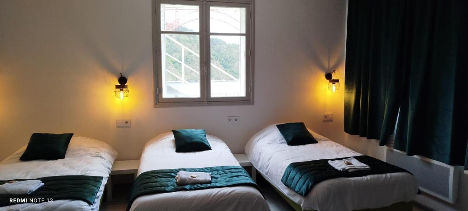 Garabit Hotel Anglards de Saint Flour Esterno foto