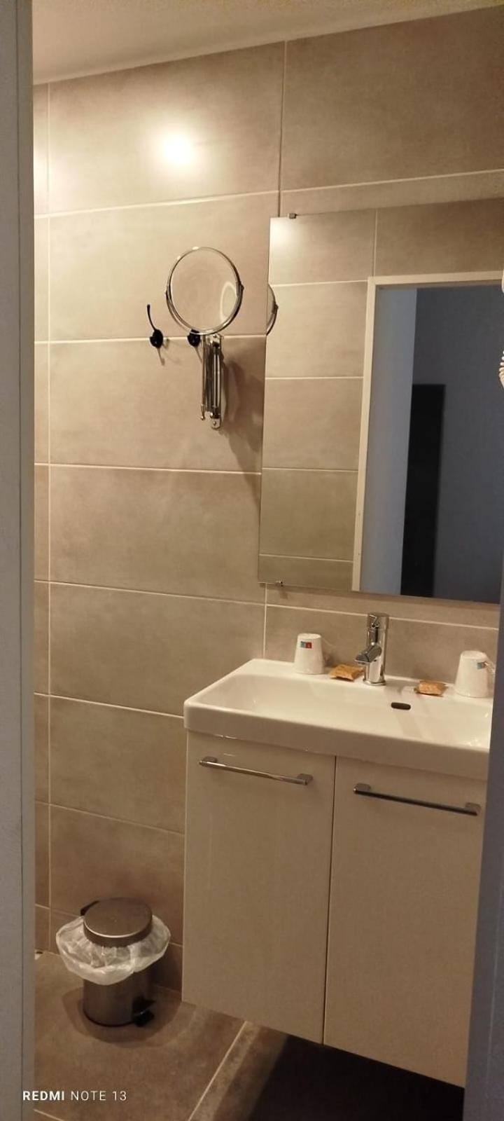 Garabit Hotel Anglards de Saint Flour Esterno foto